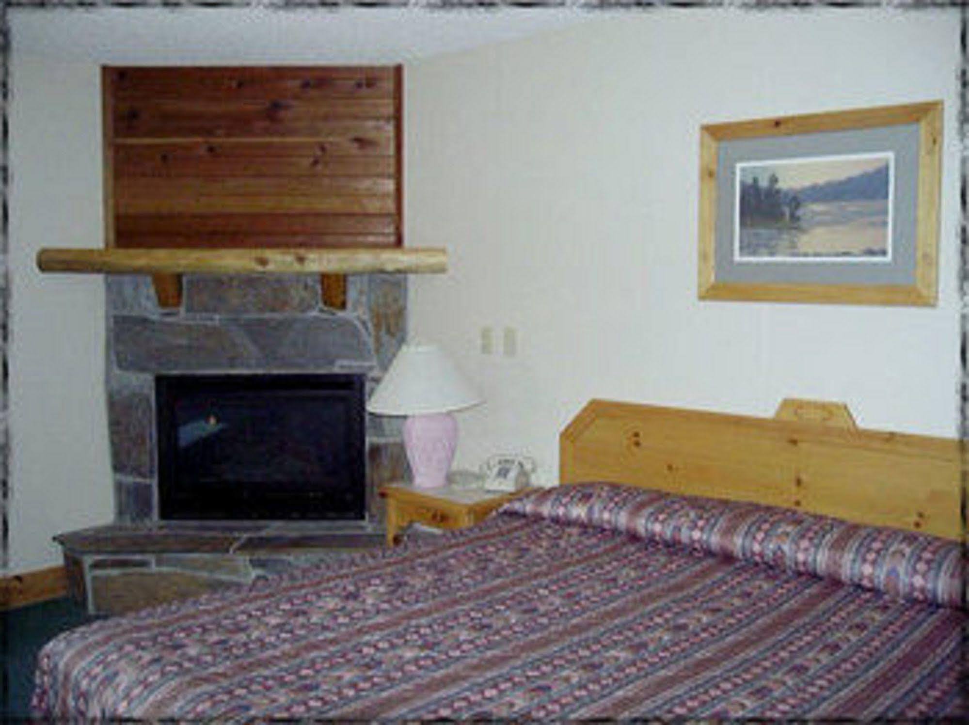 Lodge At Palmer Gulch Hill City Bagian luar foto