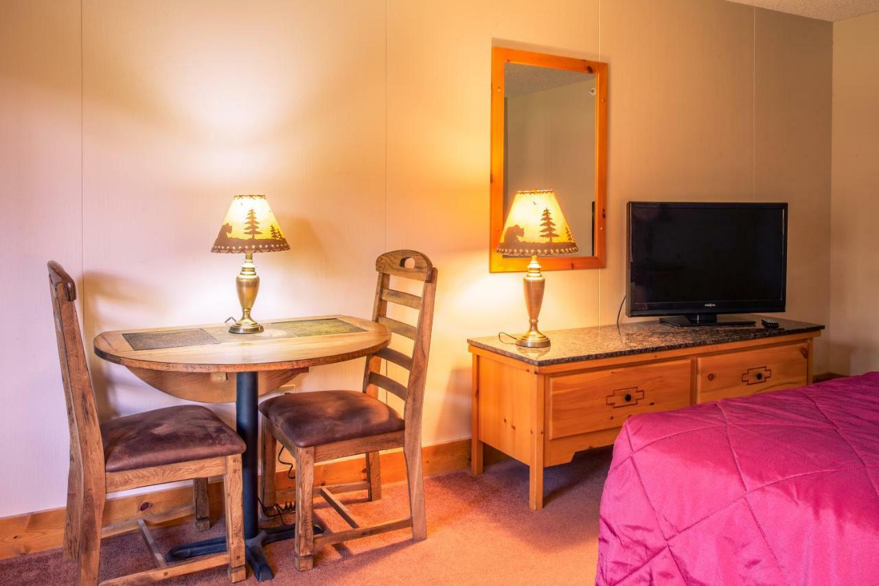 Lodge At Palmer Gulch Hill City Bagian luar foto